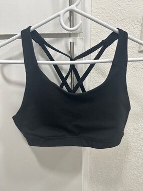 Old Navy Black Strappy Crisscross Sports Bra
